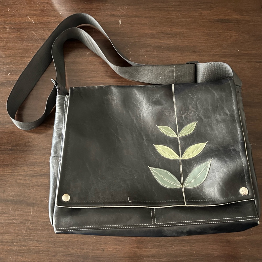 Queen Bee creations trucker bag.